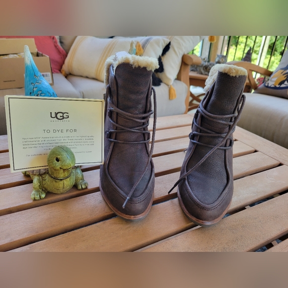 UGG Women's Brown Shearling Boots - Picture 3 of 12